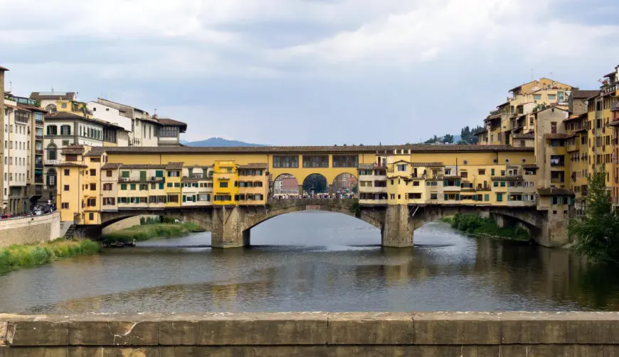 Click here to discover the history, architecture, and charm of Ponte Vecchio, Florence’s iconic medieval bridge.