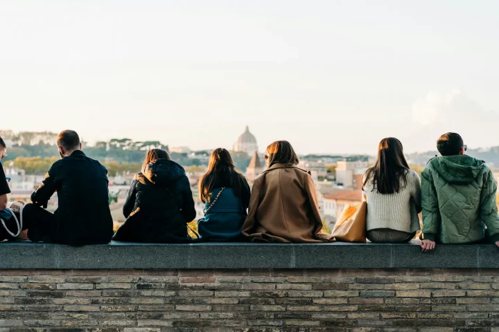 Disadvantages of italian citizenship: Group of people on the orange garden in Rome