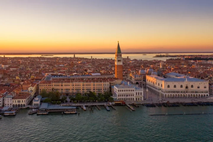 Explore the differences between England vs Italy to decide which country offers the best fit for your daily life and priorities.