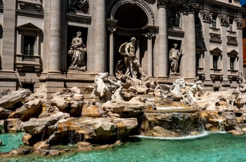 Photo of the Trevi fountain in Rome