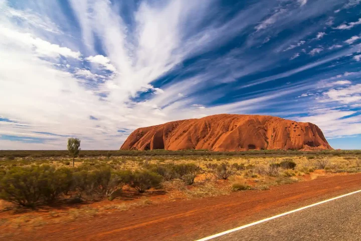 Italian citizenship assistance in Australia: Photo of Uluru / Ayers Rock in the Australian outback