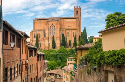 Italian citizenship help: photo of the Basilica of San Domenico in Siena