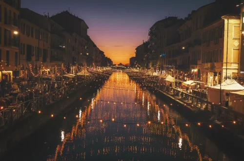 Discover Italian nightlife, from lively piazzas to bars, clubs, festivals, and unforgettable after‑dark experiences.
