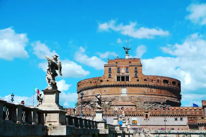 Italy’s stricter citizenship rules: Photo of Castel Sant'Angelo in Rome