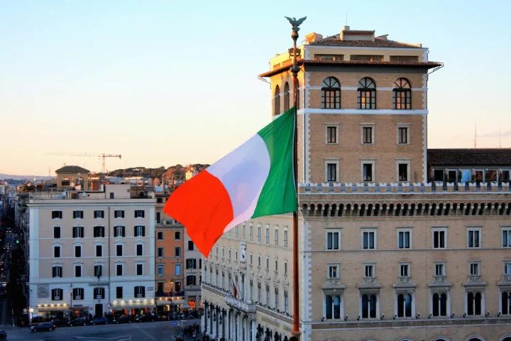 What is Jus Soli and how it works in different countries: Photo of the Italian flag in Rome