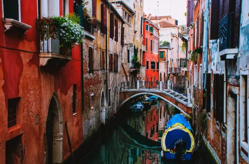 Paths to Italian citizenship: Photo of a canal in Venice