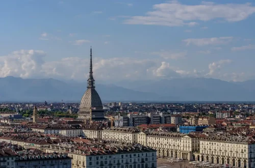 turin-court-tajani-decree Turin court ruling triggers trial that could overturn the Tajani decree: Aerial photo of the city of Turin