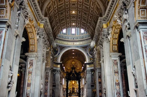 Why did the Renaissance began in Italy: Photo of the interior of St.Peter's Basilica.